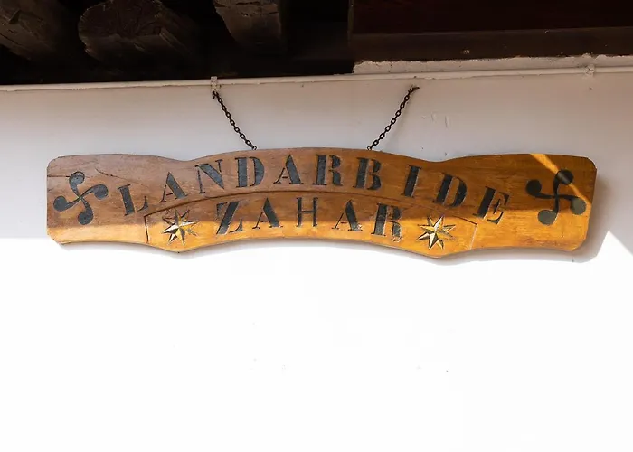 Landarbide Zahar By Egona Aia